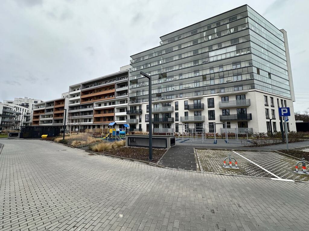 Dwa pokoje | duży balkon | blisko Odry