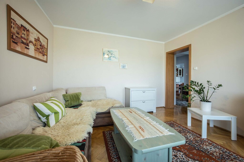 Dom 122m2 Łowicz, duża działka 1180m2, garaże