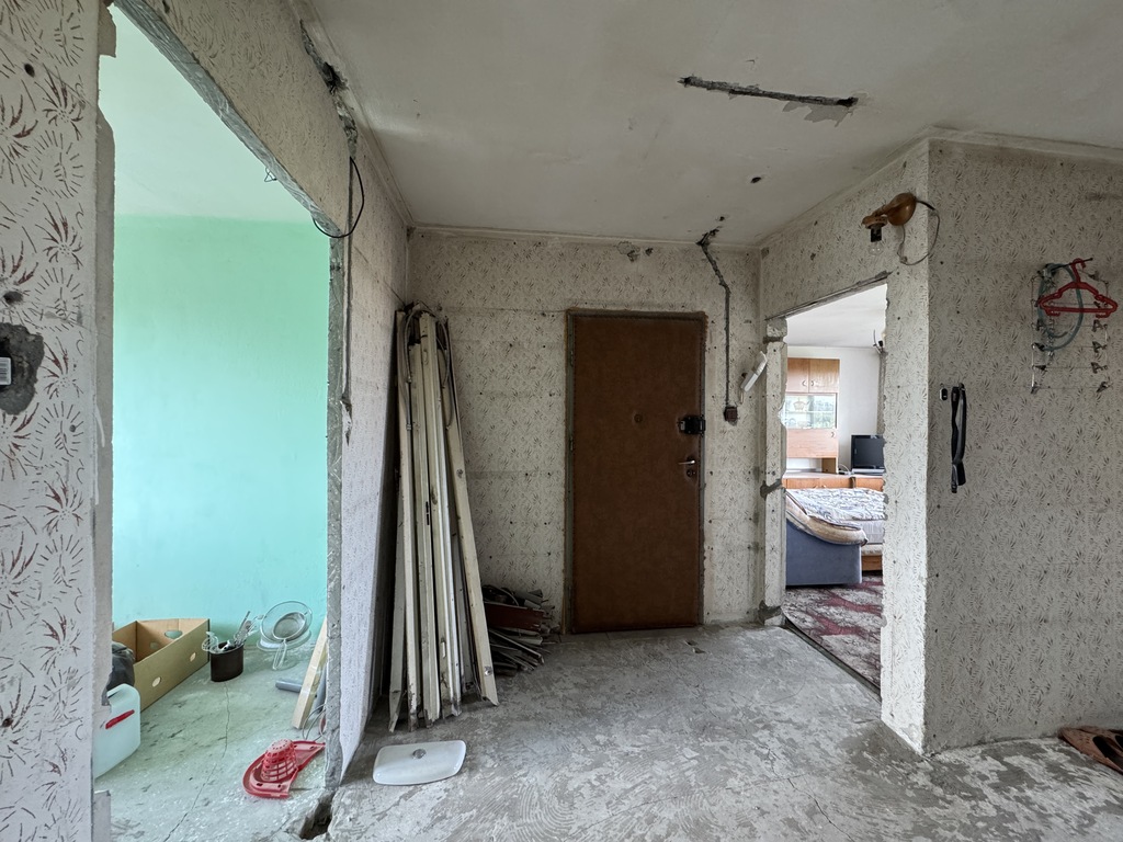 Płakałem jak kłułem. Nowy prąd, nowe piony i 62m²