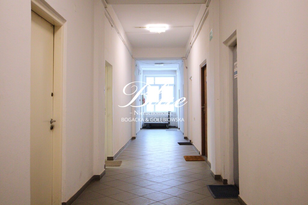 Na sprzedaż lokal biurowy 6pok. 120m2 -