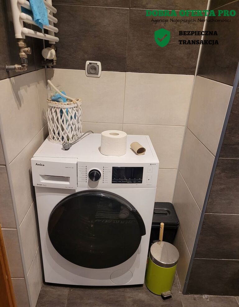 Gotowe mieszkanie z balkonem i komórką