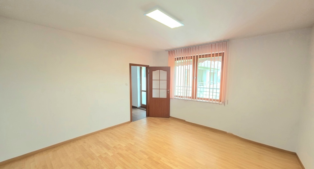 Apartament 3pok. Os. Magnolia 2007 r. I p., winda