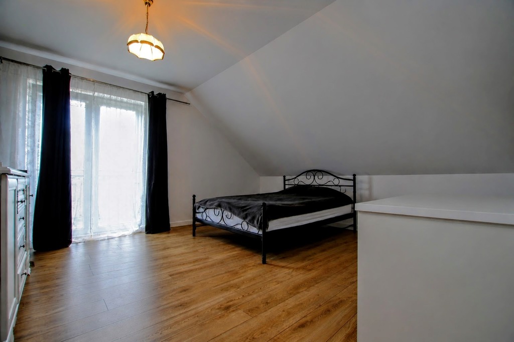 piękny dom premium z fotowoltaiką i dużym ogrodem