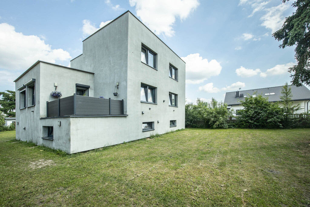 Dom z mega potencjałem i działką 1205m2 w Łasku