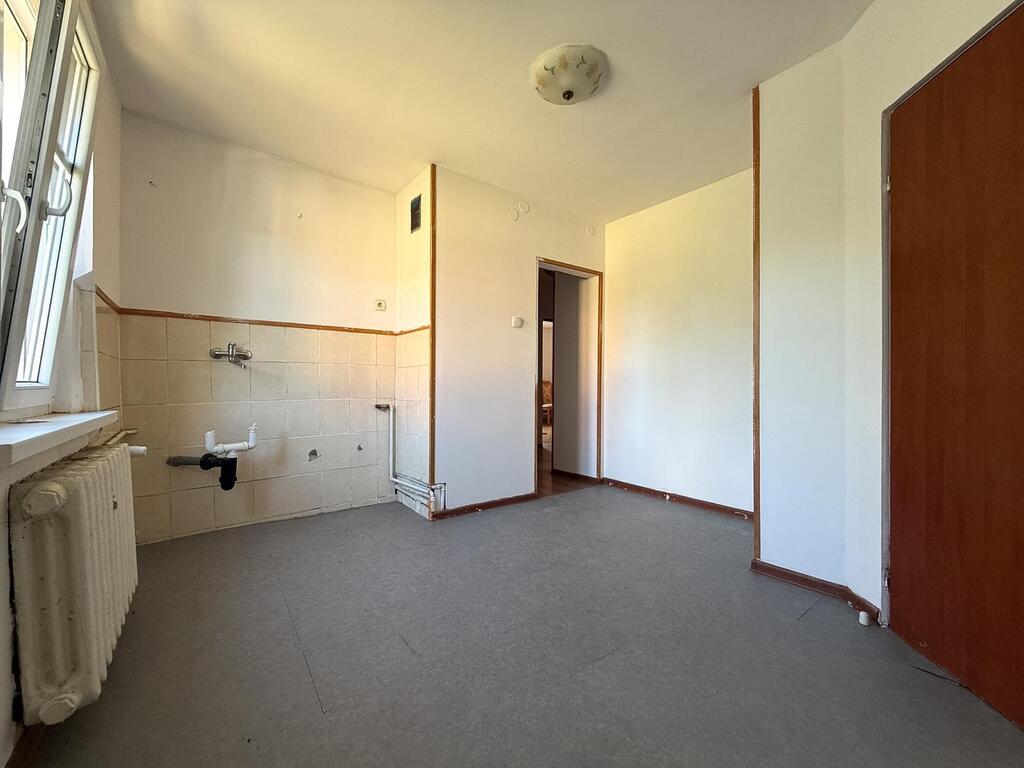 Mieszkanie trzypokojowe w centrum Uzdrowiska