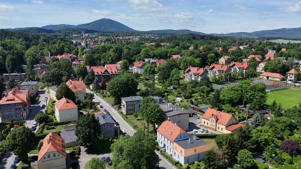 Mieszkanie trzypokojowe w centrum Uzdrowiska