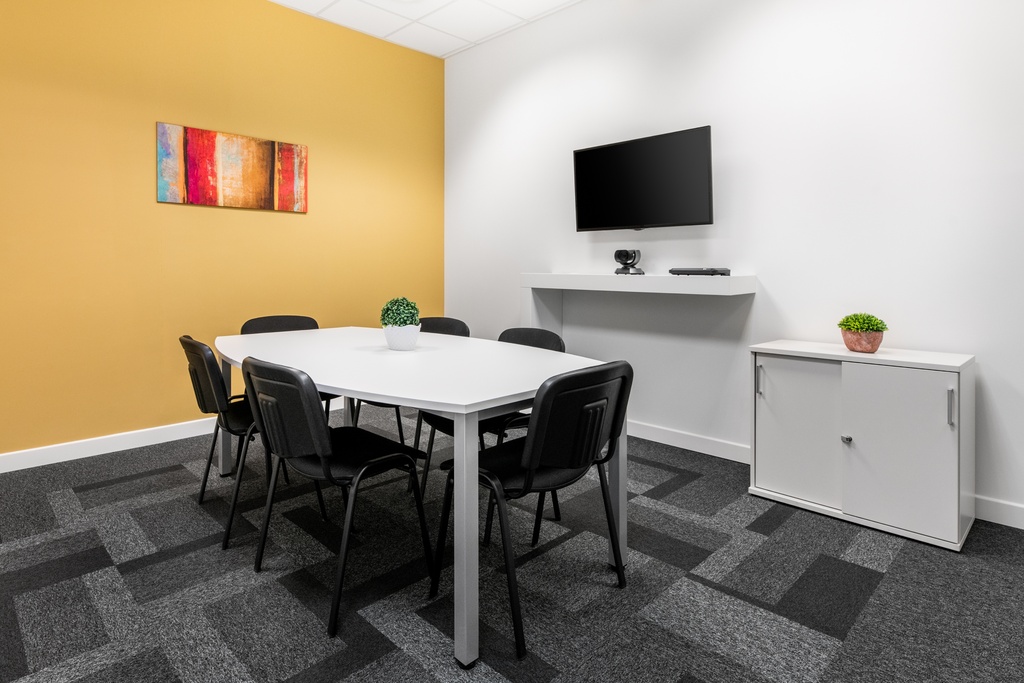 Przestrzeń do pracy dla 3-4 osób w Regus Zana
