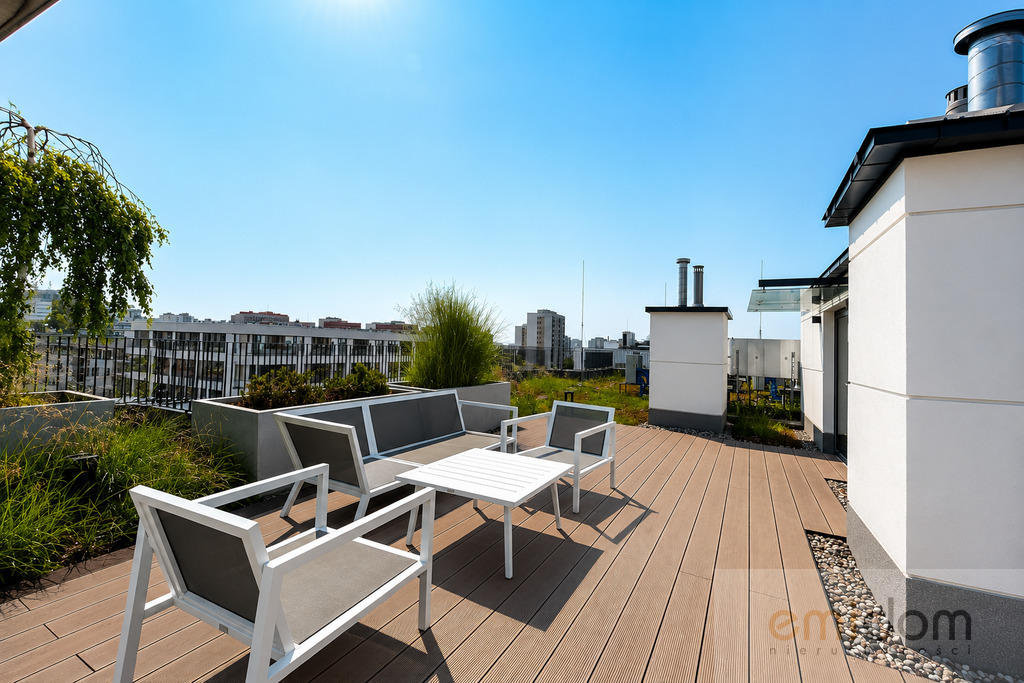 Ogród na dachu | Sala fitness | Balkon | Garaż