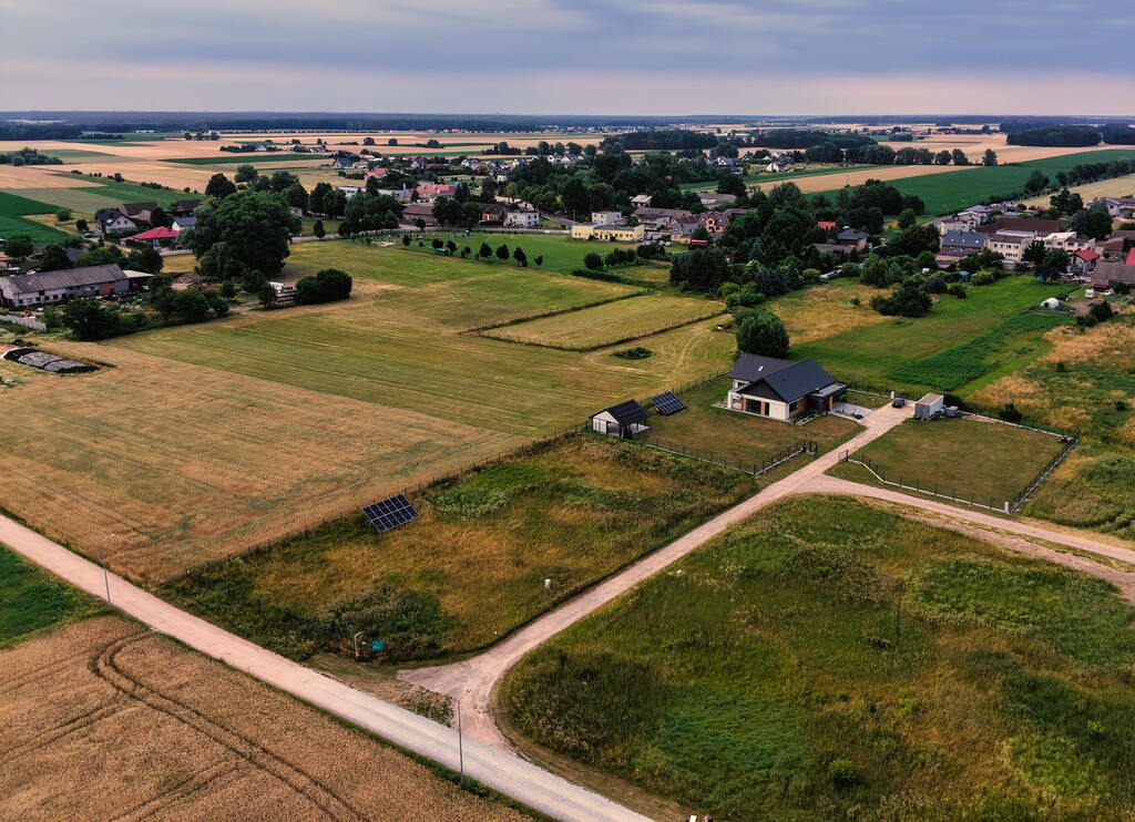 Inwestycja i Dom w Jednym –działka 2258 m² Radzewo