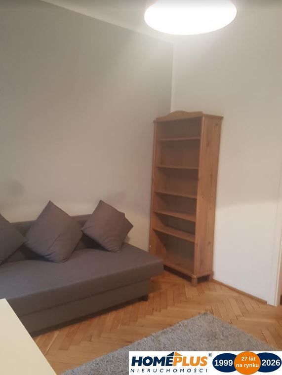 Krakowskie Przedmieście= kawalerka
