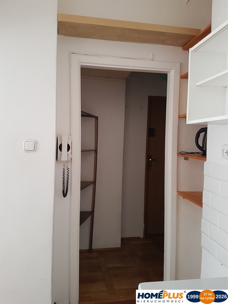 Krakowskie Przedmieście= kawalerka