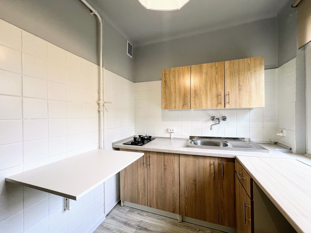 Kawalerka 32 m2, balkon, piwnica centrum