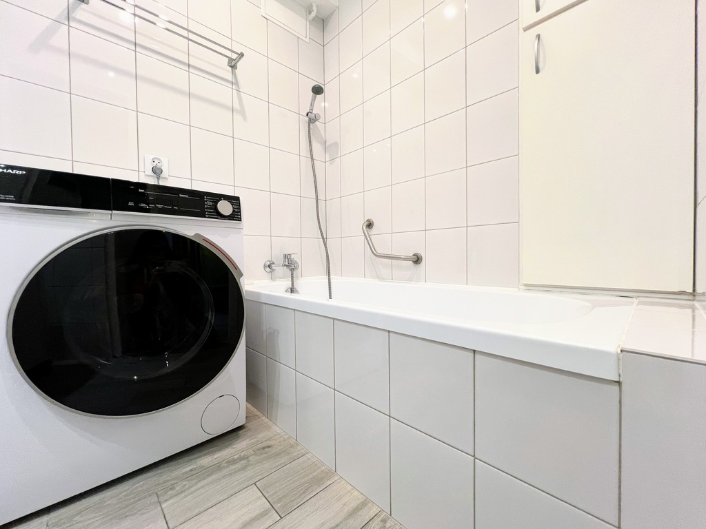 Kawalerka 32 m2, balkon, piwnica centrum