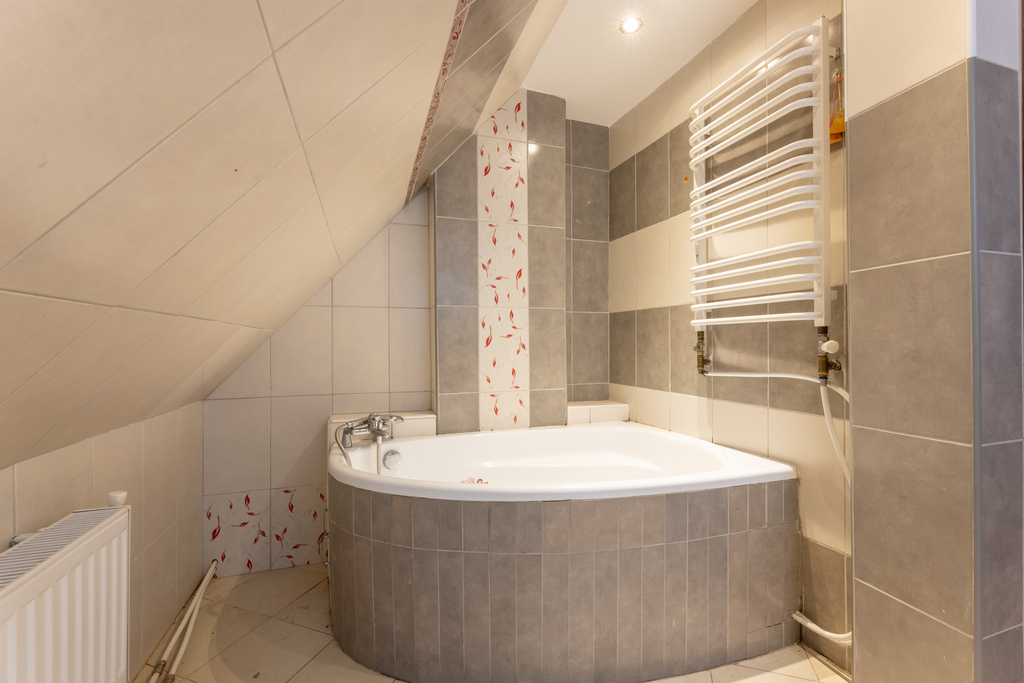 Komfortowe 150 m2, 4 pokoje + własny ogródek