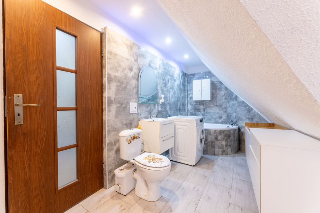 Komfortowe 150 m2, 4 pokoje + własny ogródek