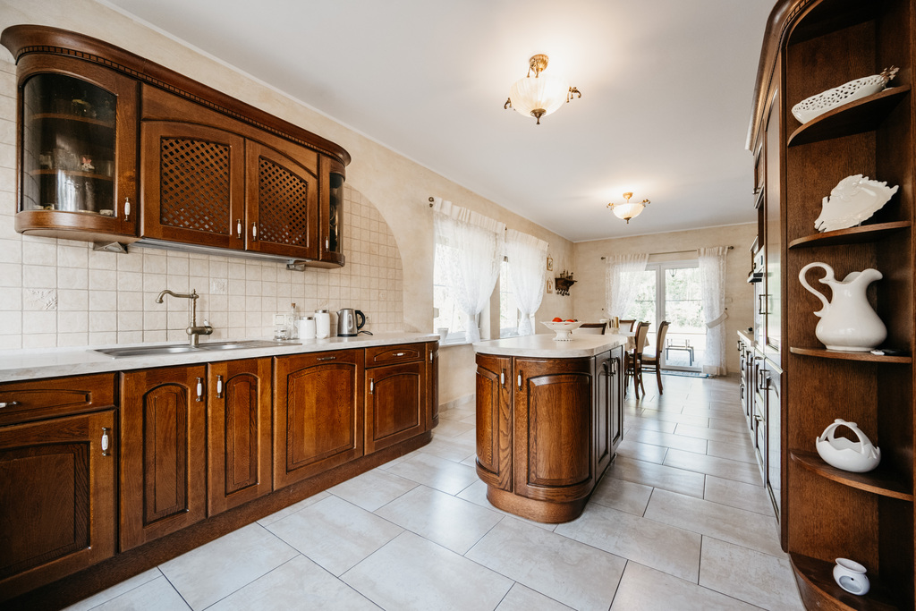 Wyjątkowa rezydencja pod lasem 380m2