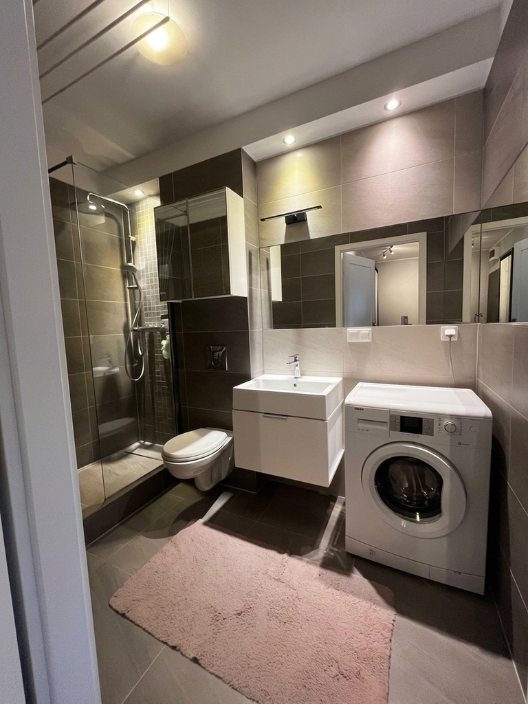 2 pokoje z tarasem 17 m² | Krzyki