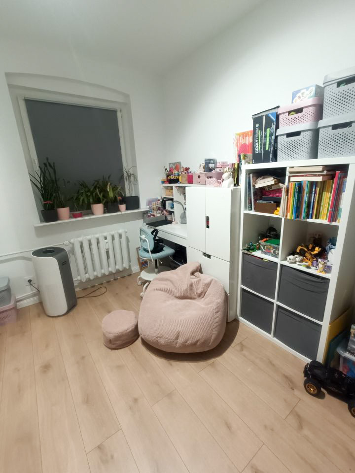 Mieszkanie trzy pokojowe na parterze