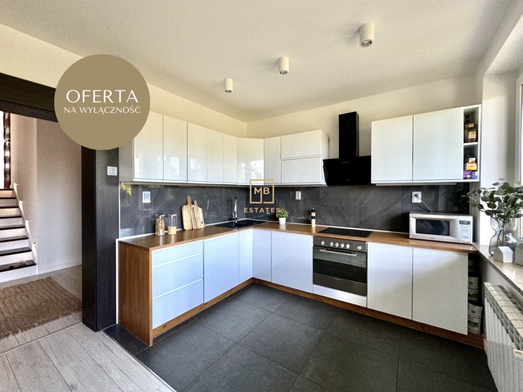 Atrakcyjny apartament z tarasem i ogródkiem