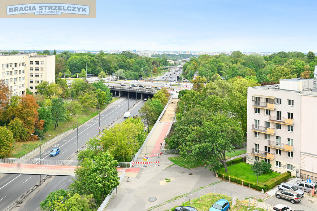 Studio 36,5 m² na poddaszu, Armii Ludowej | loggia