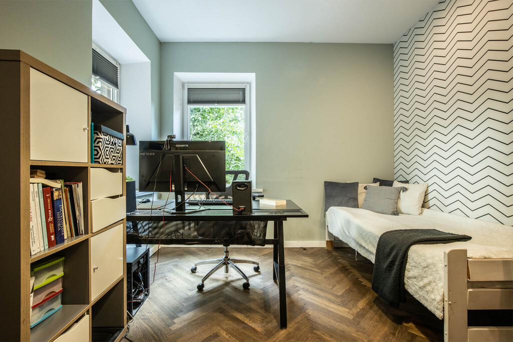 Przestronne 5 pokoi w kamienicy, 123 m²