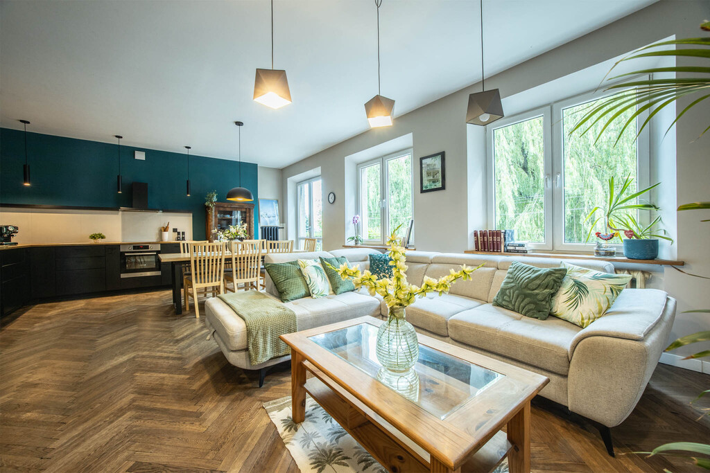 Przestronne 5 pokoi w kamienicy, 123 m²
