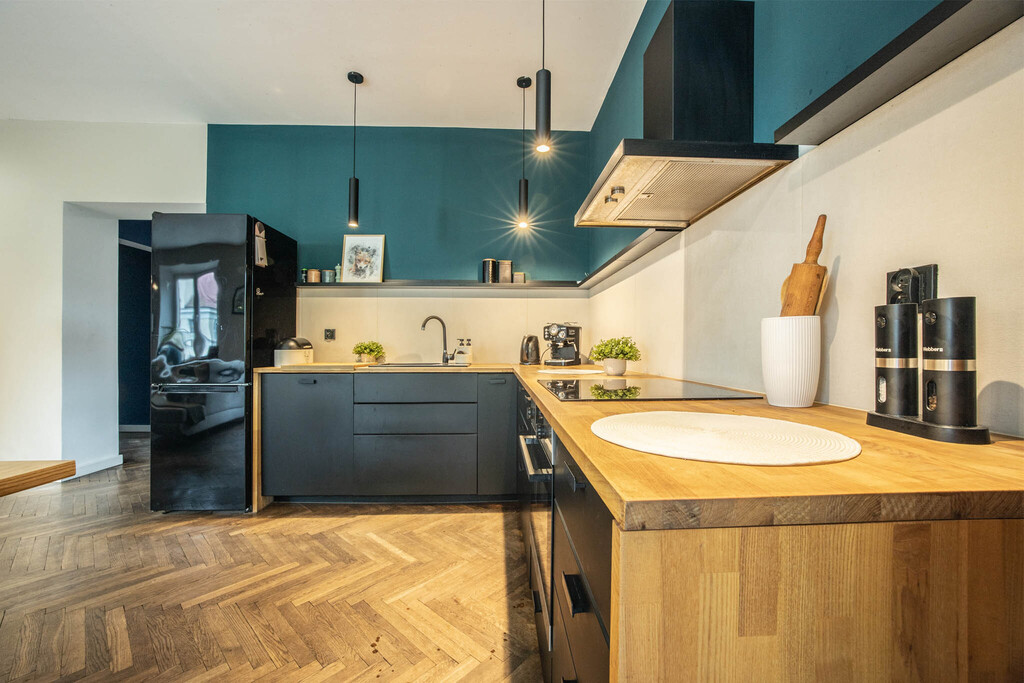 Przestronne 5 pokoi w kamienicy, 123 m²