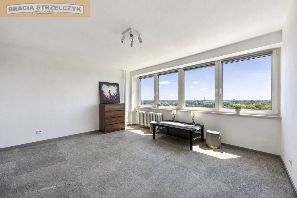 1 pokojowe mieszkanie z balkonem, ul. Smolna