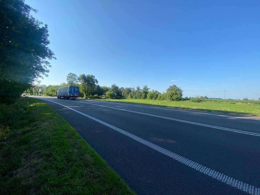 Działka budowlana 1047 m², media, asfalt, MPZP