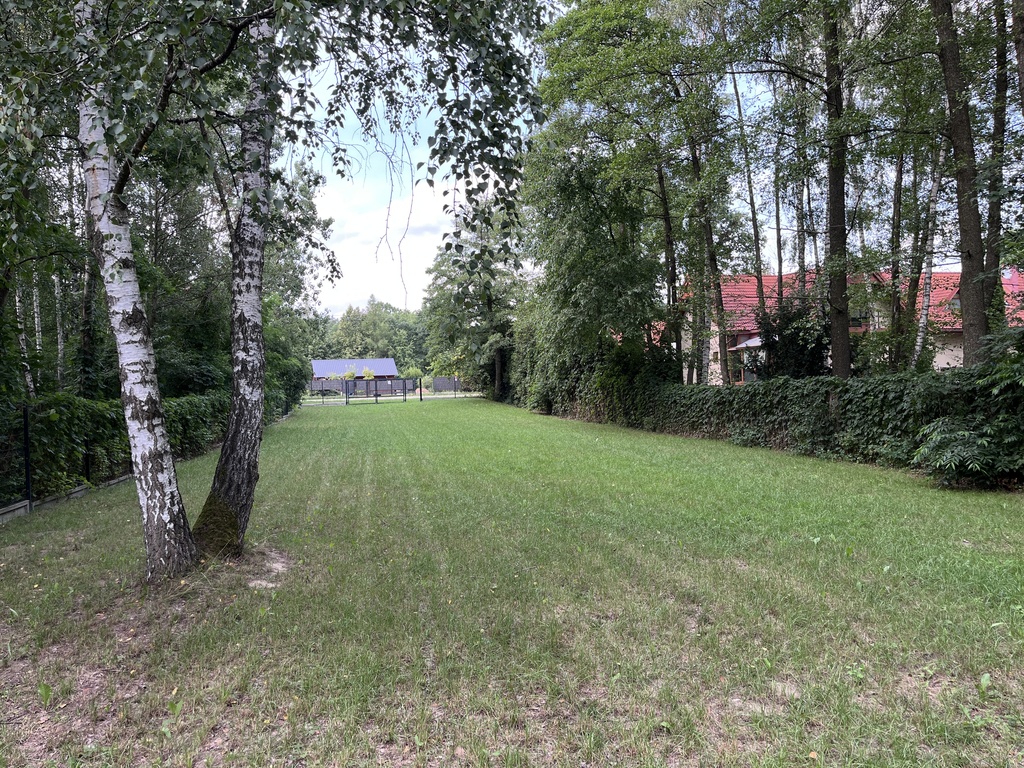 1500m2 ciszy w Łodzi. Działka budowlana z WZ
