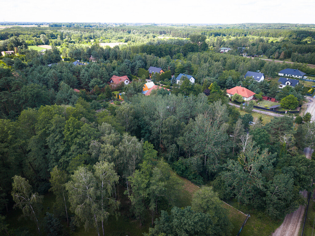 1500m2 ciszy w Łodzi. Działka budowlana z WZ