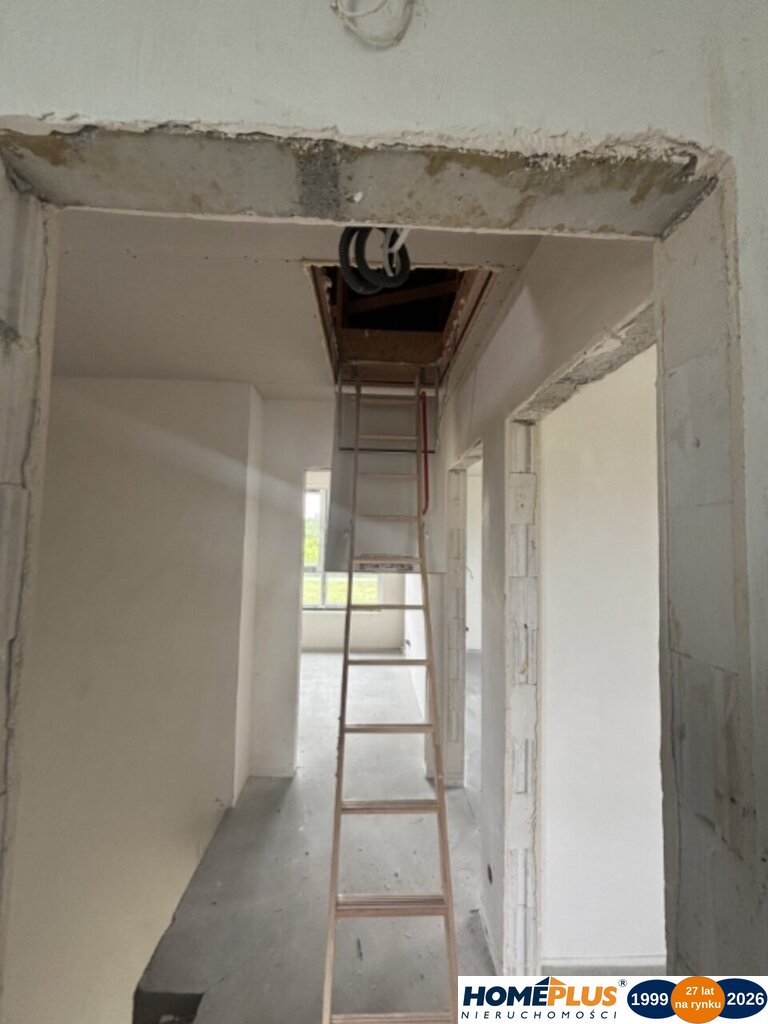 5 pokojowy bliźniak z garażem i działką 670 m2