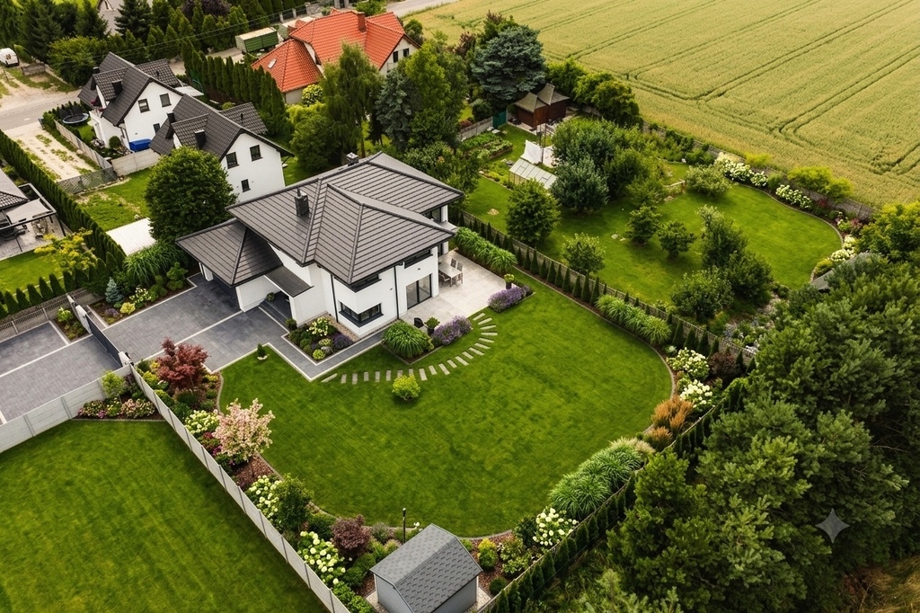 Nowoczesny dom + piękna działka