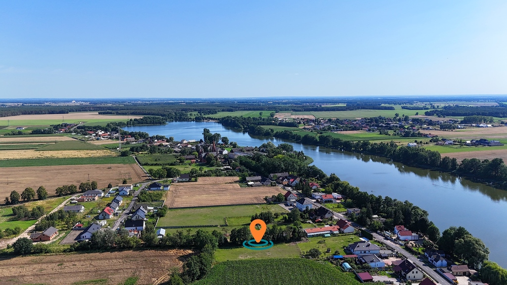 Urokliwa miejscowość nad jeziorem | działka z WZ