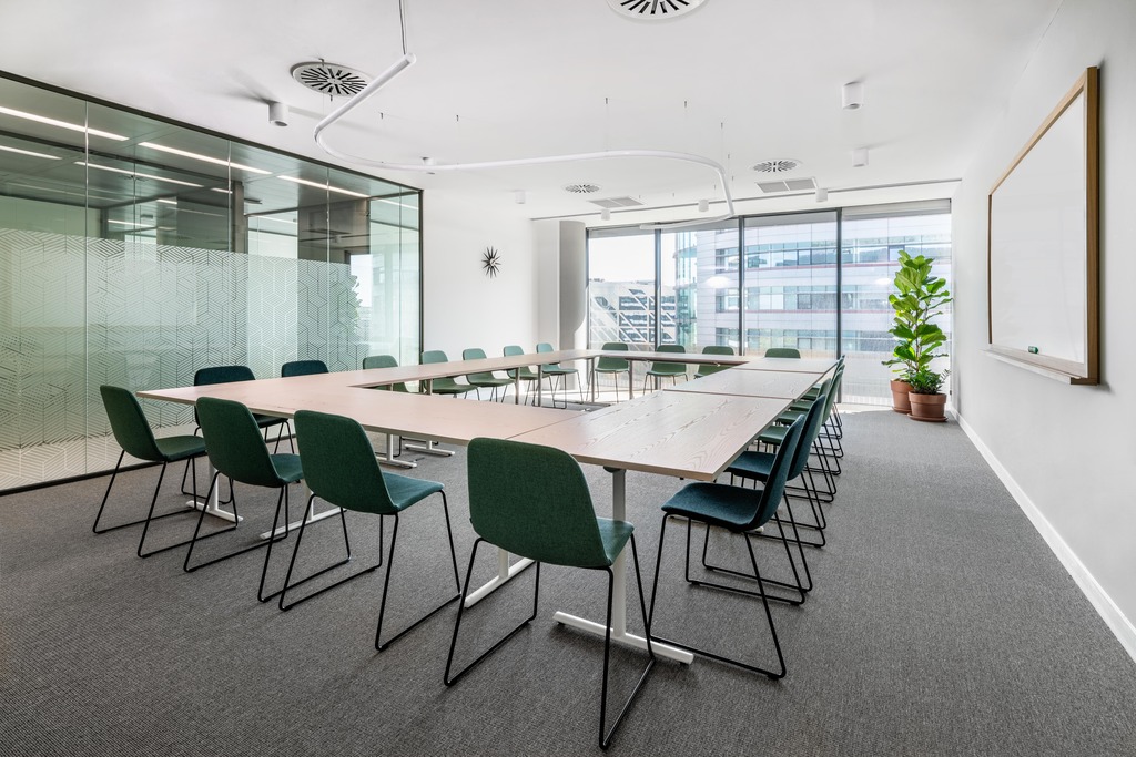 Powierzchnię biurową dla 10-15 pracowników