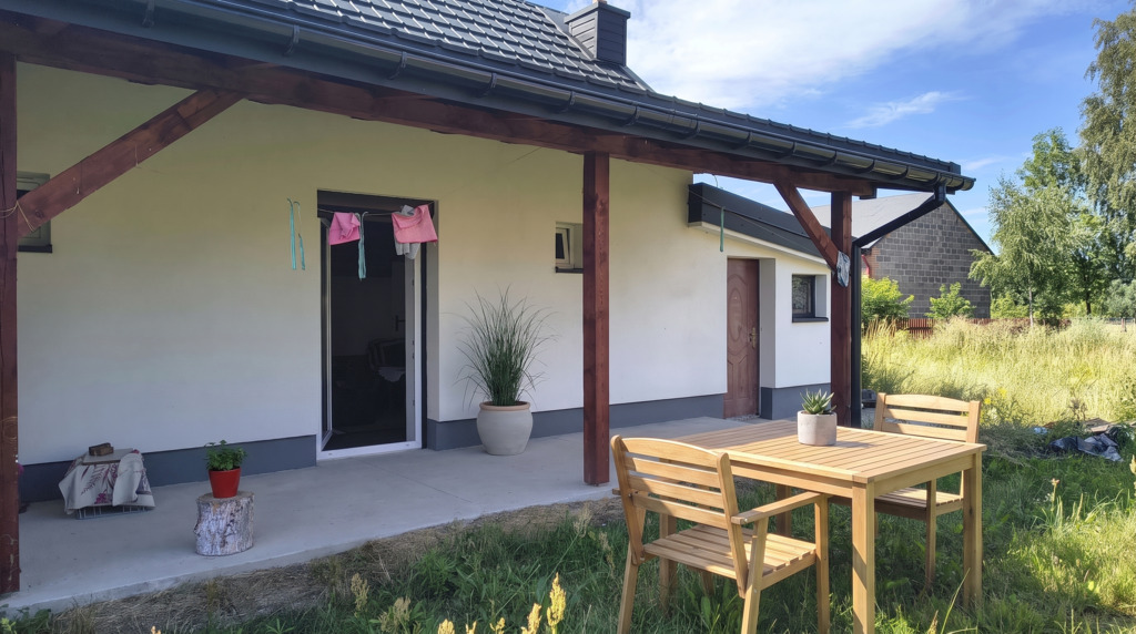 Dom 75 m² z dużą działką (19 arów) i pełnymi media