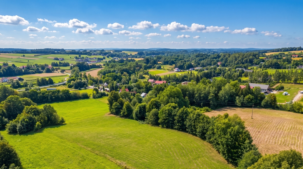 Działka 70 arów pod dom lub biznes - Tarnawa