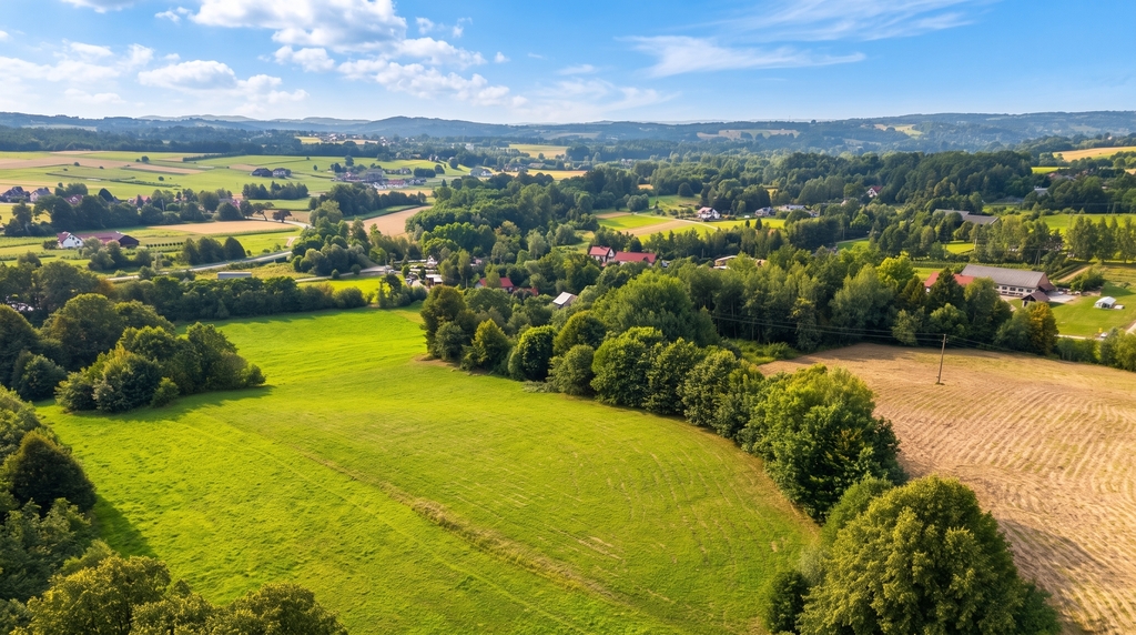 Działka 70 arów pod dom lub biznes - Tarnawa