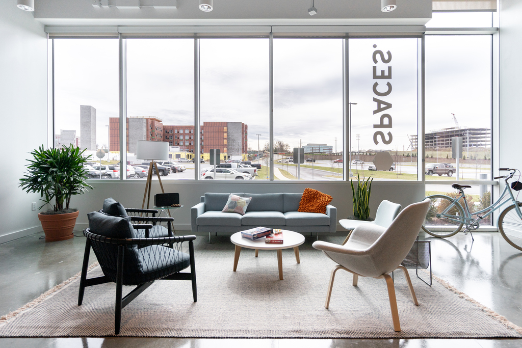 Postaw na biuro wirtualne Spaces Koneser Building