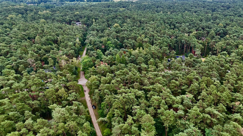 Działka budowlana 961 m2, uzbrojona, plan miejsc.
