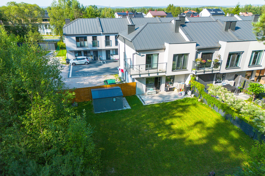 Skrajna szeregówka w leśnym zaciszu - Kielce