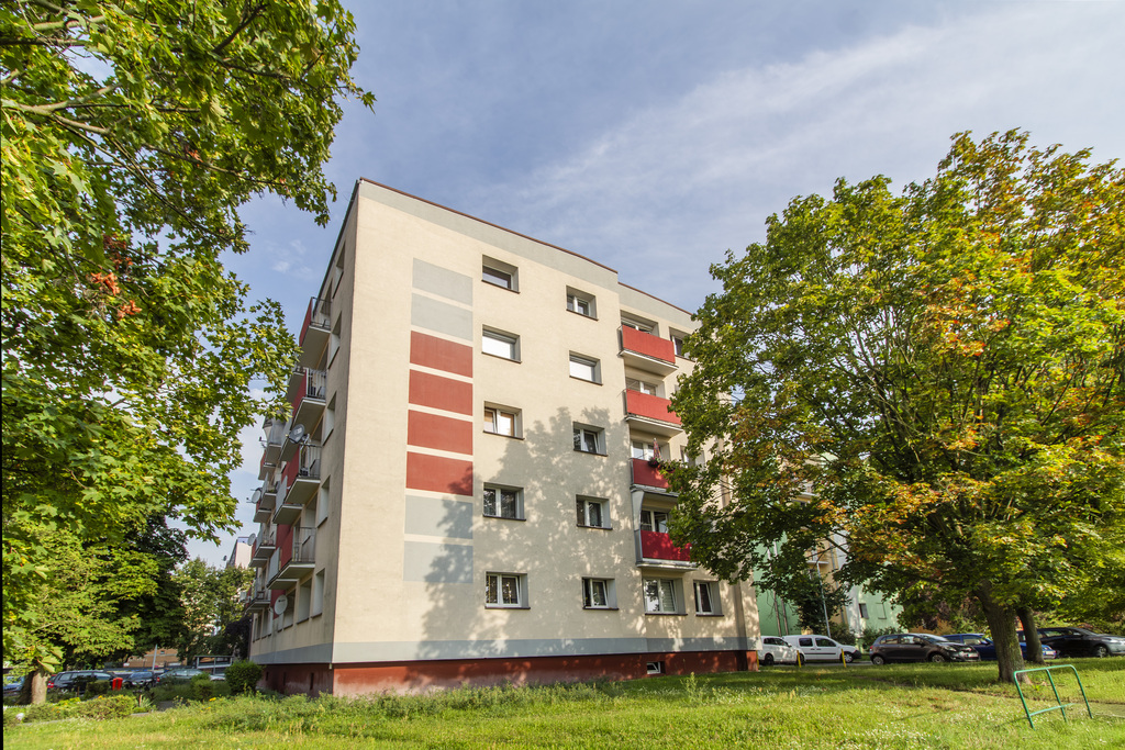 Wchodzisz z walizką i mieszkasz 2 pokoje 1. piętro