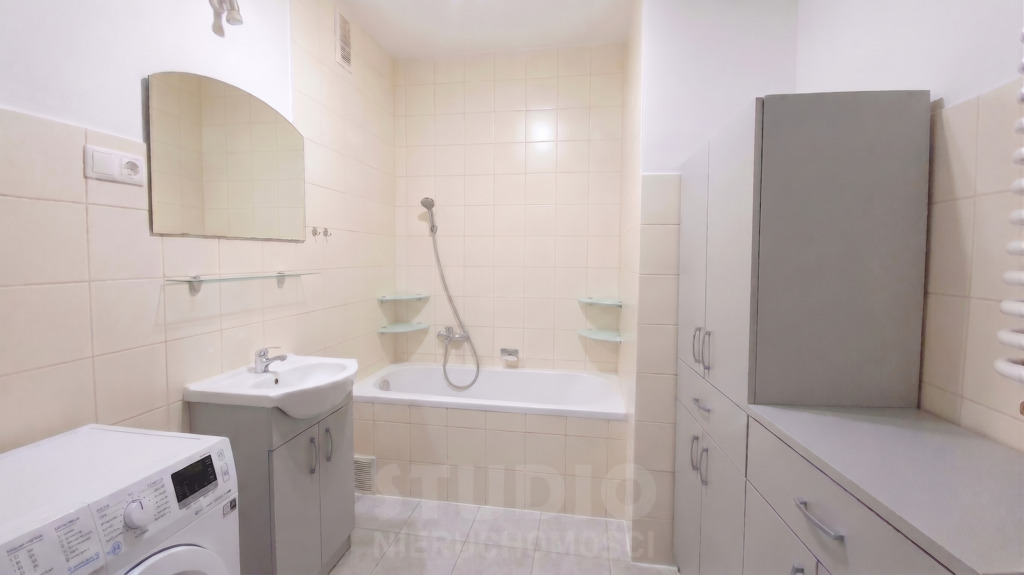 Kołodziejska 65m2 3 pok. dużo zieleni