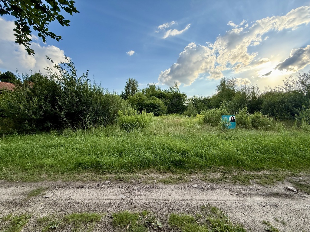 Bukowiec: Działka z WZ + media przy Widzew Center