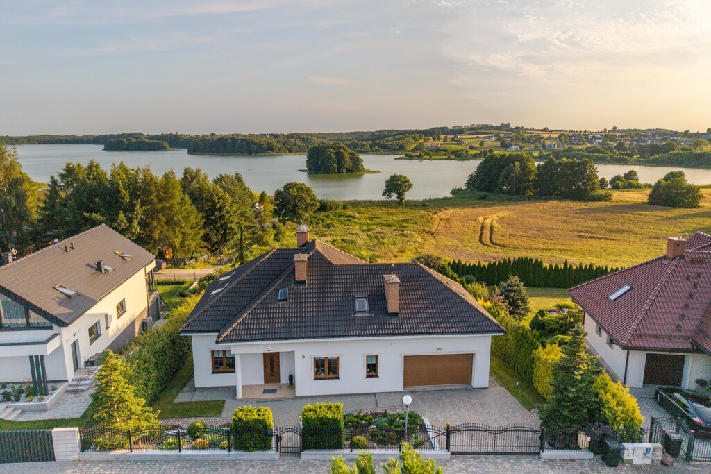 widok na jezioro- tu możesz być sobą