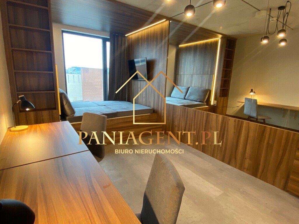 Studio_Legnicka_Magnolia