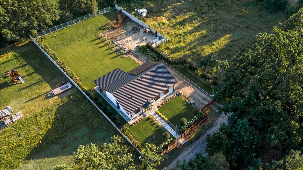 Dom parterowy blisko lasu z piękną działką 18 ar!
