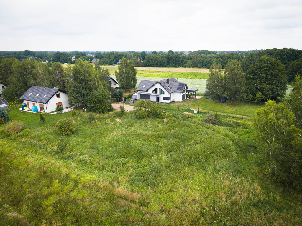 Działka budowlana 900 m², MPZP, droga utwardzona
