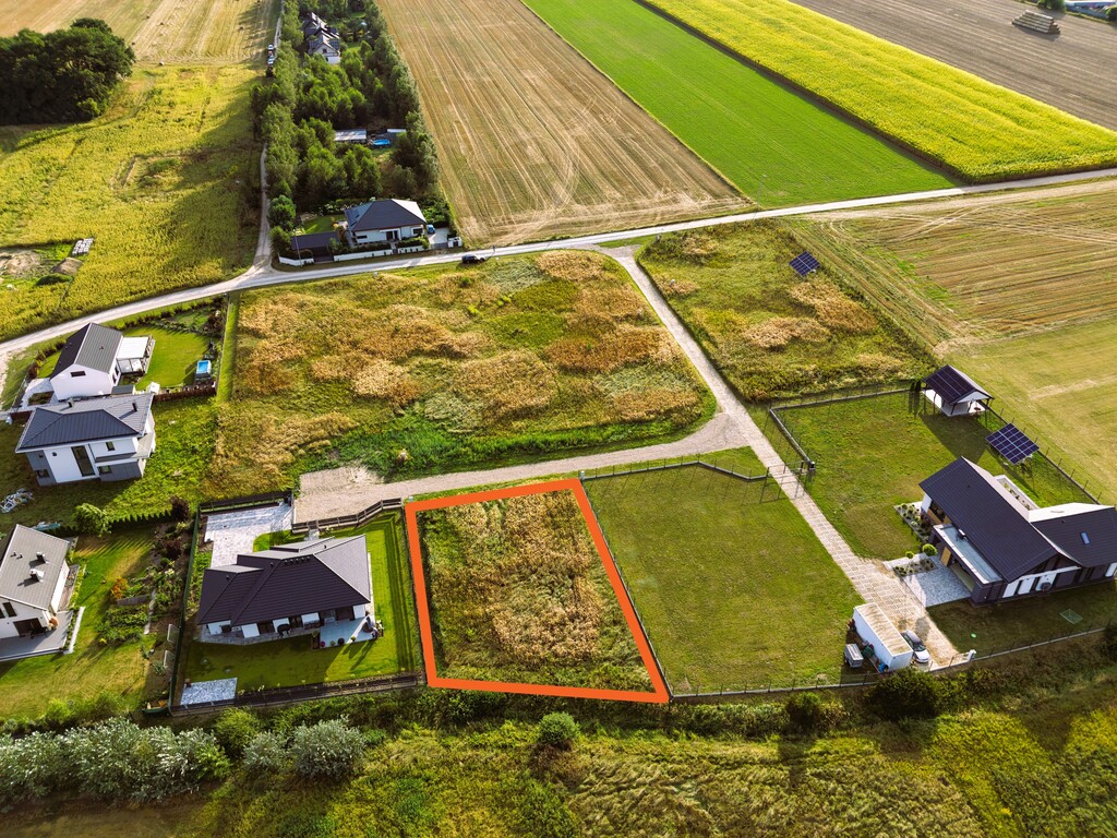 Zamieszkaj w Radzewie! Działka 893 m² czeka