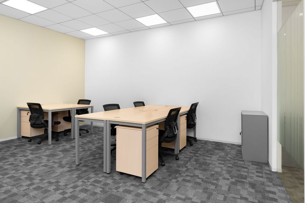 10-osobowe biuro open space w Regus Jaracza